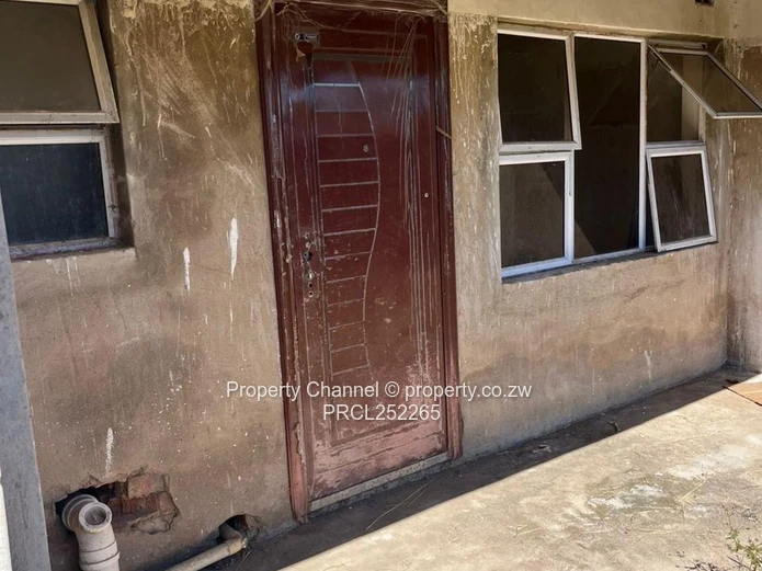 6-Bedroom Unfinished House in Charlotte Brooke, Harare North