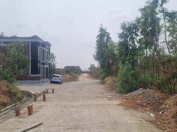 Stands & Residential Land