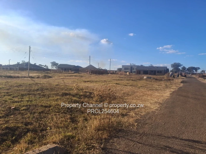 800 m² Gated Stand at Nyeredzi Ridge, Harare North