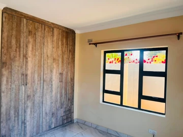 2 Bedroom Garden Flat