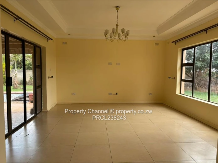 House for Sale in Borrowdale (Domboshava Road)