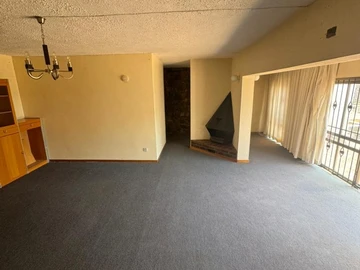 2 Bedroom Flat & Apartment