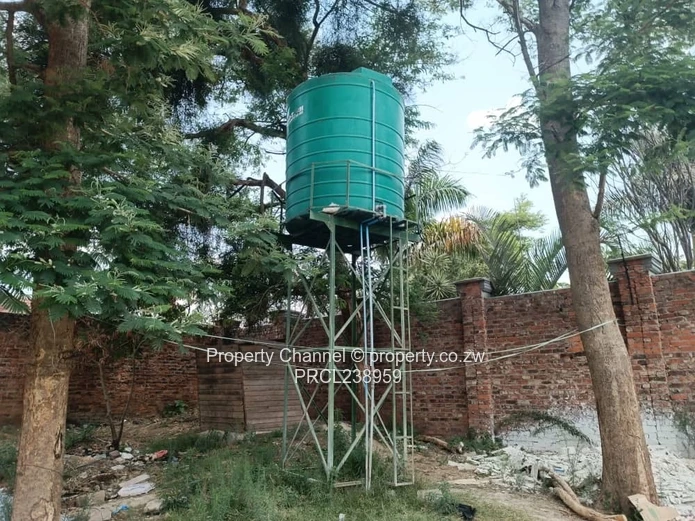 Elegant Family Home with Architectural Flair — Gletwin Estate