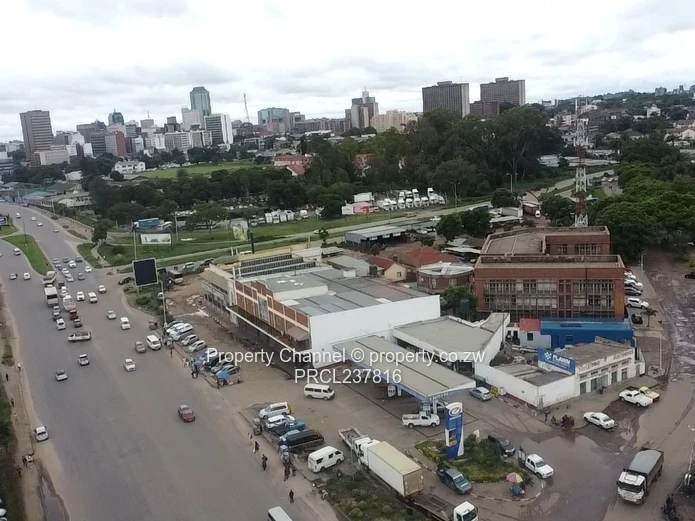 Commercial Building With Major Road Frontage 