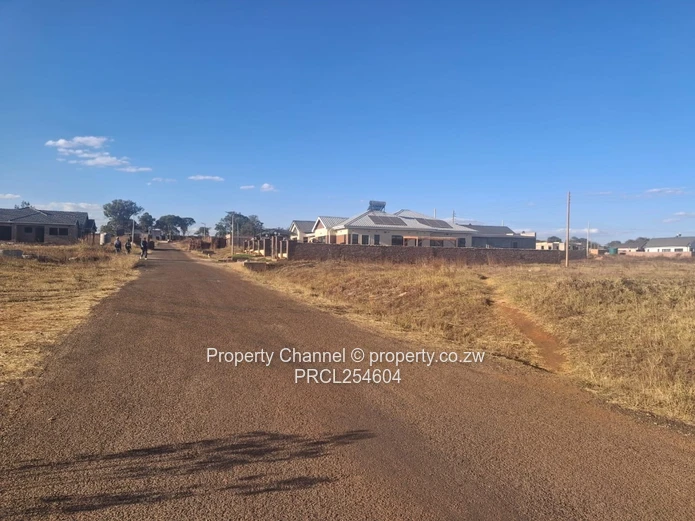 800 m² Gated Stand at Nyeredzi Ridge, Harare North