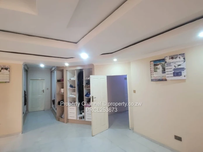 Chipukutu (Zimre) Modern House For Sale