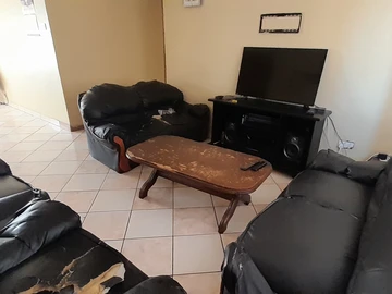 3 Bedroom Flat & Apartment