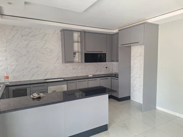 3 Bedroom Garden Flat