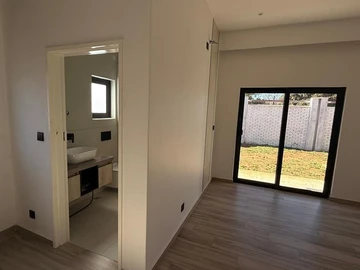 3 Bedroom Garden Flat