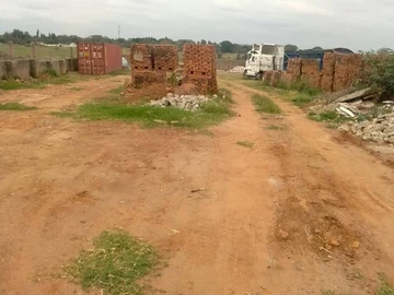 Commercial & Industrial Land