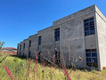 3 Bedroom Flat & Apartment