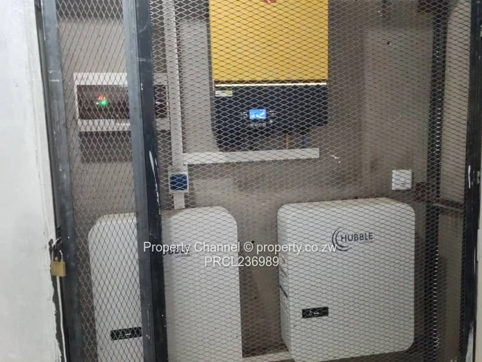 PROPERTY FOR SALE – ONGOING STUDENT ACCOMMODATION BUSINESS Location: Adelaide Park, Gweru