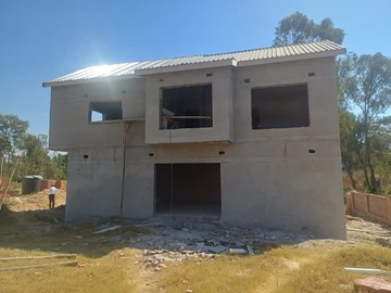 3 Bedroom Flat & Apartment