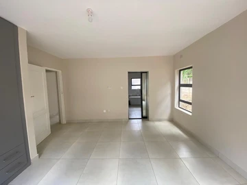 3 Bedroom Garden Flat