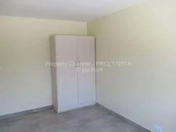 2 Bedroom Flat & Apartment