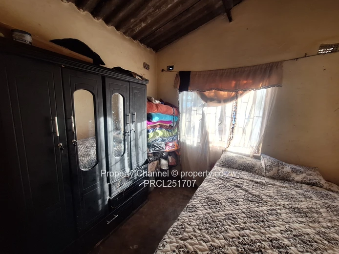 2 Bedroom House in Ivory Park, Just off Amalinda Road 