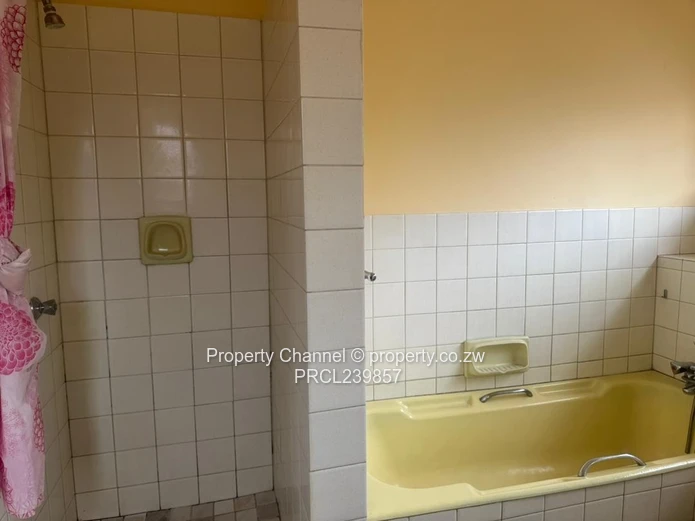 Modern 3-Bedroom Flat in the Avenues 