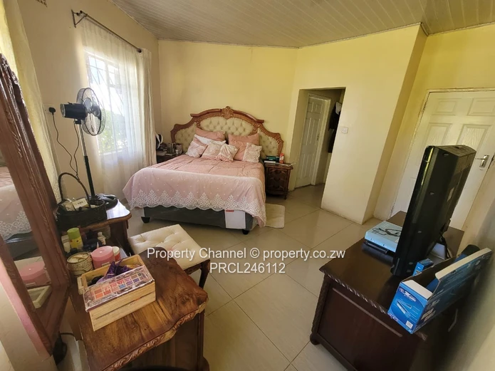 Gated Community Home with Deeds