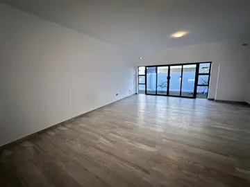 6 Unit Townhouse Complex