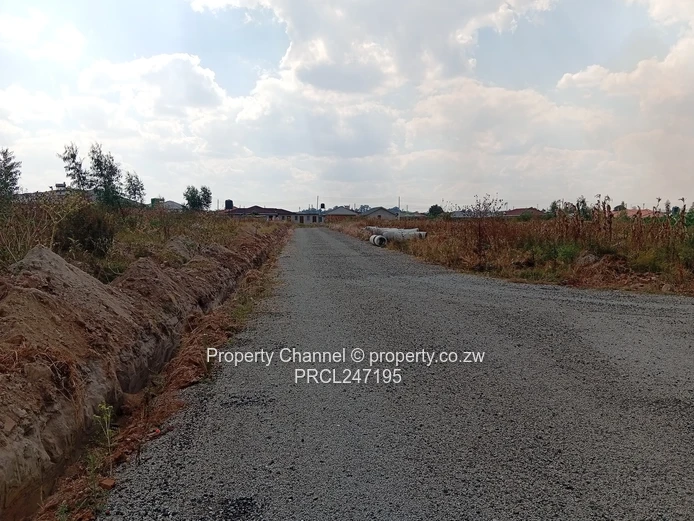 Serviced 200m² Glen View Stand — Tarred Road & Water