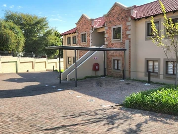 3 Bedroom Flat & Apartment