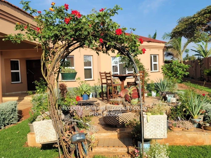 Off-Grid Luxury In Mt Pleasant Heights!