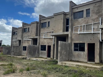 3 Bedroom Flat & Apartment