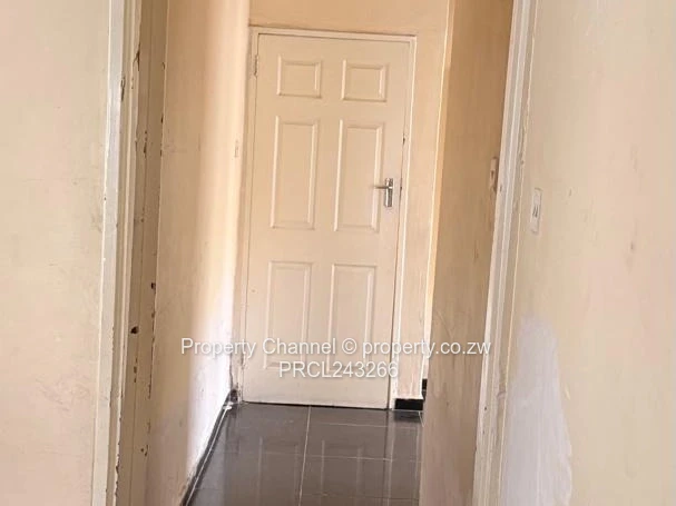 Mainway Meadows 3-Bed Brick Home - Modern Kitchen & Borehole