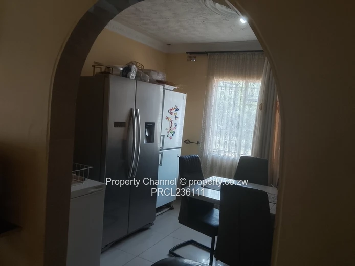 Spacious 3-Bed Home with Borehole & Large Yard in Southlea Park