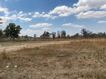 Commercial & Industrial Land