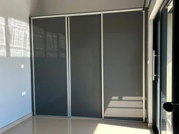 4 Bedroom Flat & Apartment
