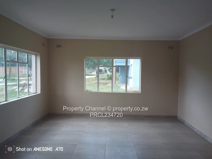 Spacious 4- Bed Cluster Home In Waterfalls, Harare