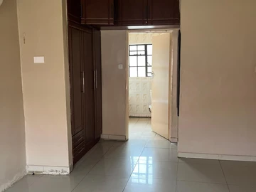 3 Bedroom Garden Flat