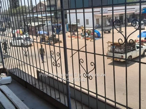 24-Hour Bottle Store – Unit N, Chitungwiza