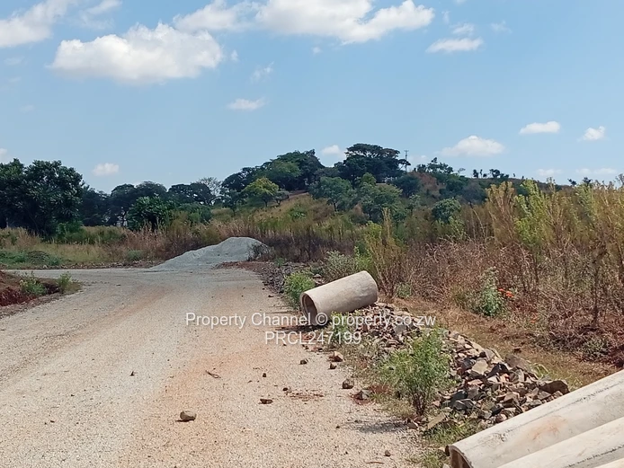 Mazowe 1000m² Stand – Main Road Frontage & Hill Views