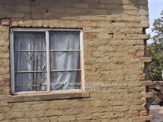 Karoi 2-Bed Brick Home 