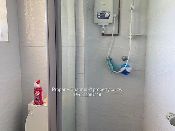 Modern 1-Bedroom Apartment To Let – Avenues