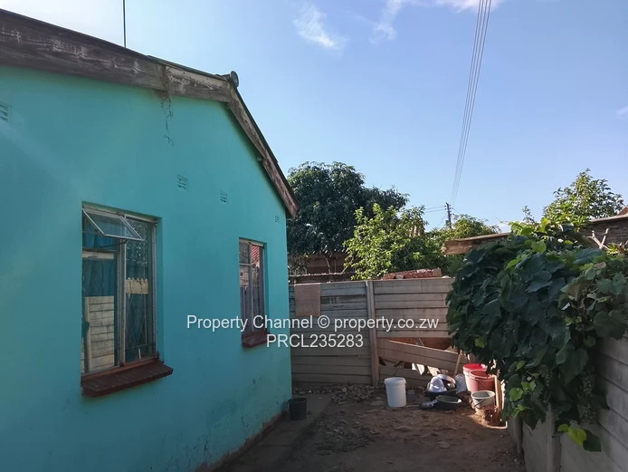 Solid 5-Bed Chitungwiza Home — Walled and Gated