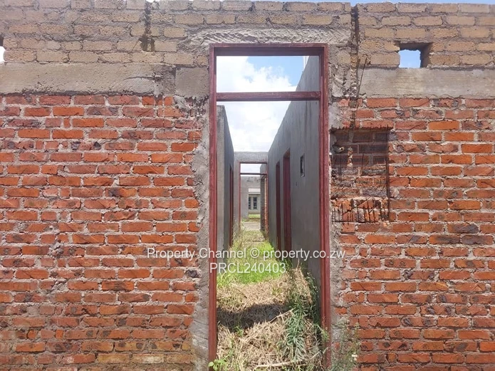 Incomplete 4-Bedroom House for Sale – Chitungwiza Unit L