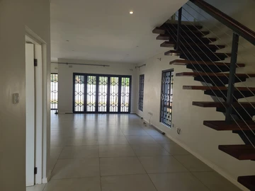 3 Bedroom Flat & Apartment