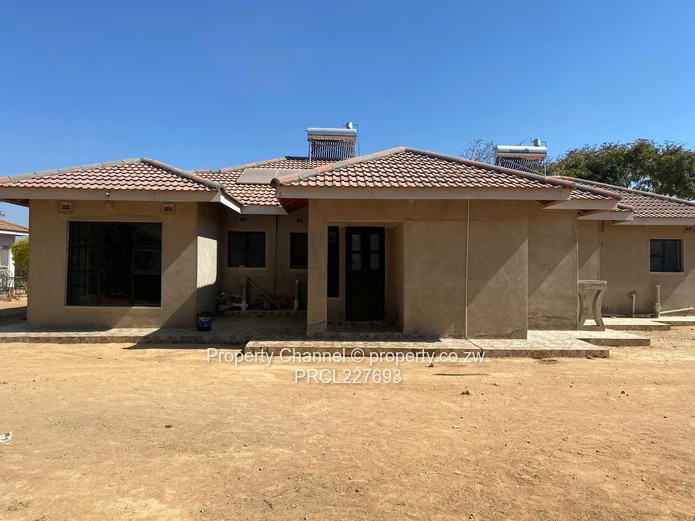 Spacious 3-Bedroom House for Rent with Borehole in Rockview**