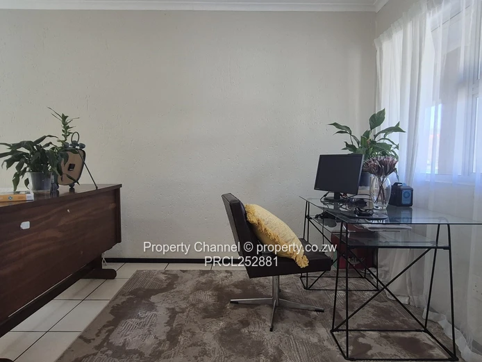 1 Bedroom Apartment For Sale in Ferndale, Johannesburg, South Africa