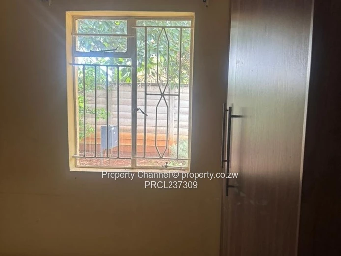 Spacious 3-Bed —Prime Location!