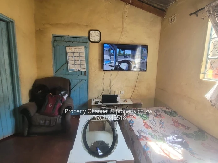 Available is a House for Sale in Glenview 3