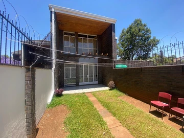 2 Bedroom Garden Flat