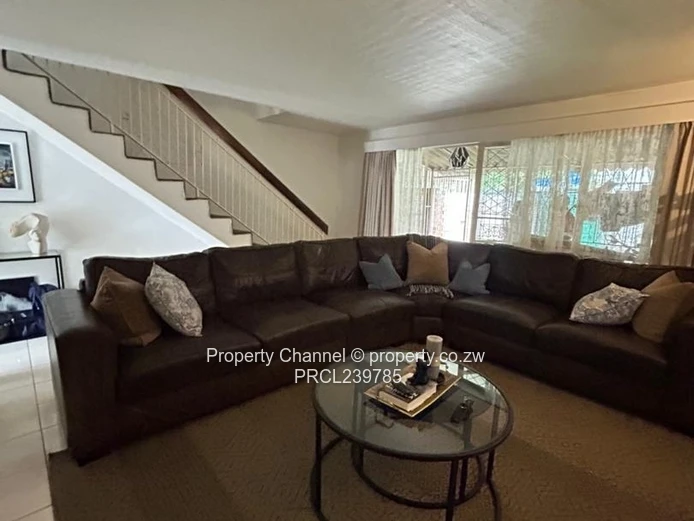 Avondale 2-Bed Garden Flat — Modern Fitted Kitchen & Garden