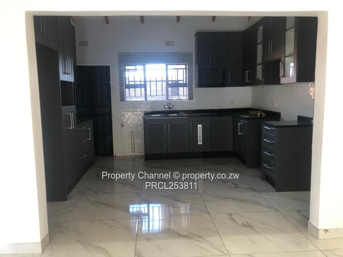 Magnificent 3-Bed Apartment | Bluff Hill