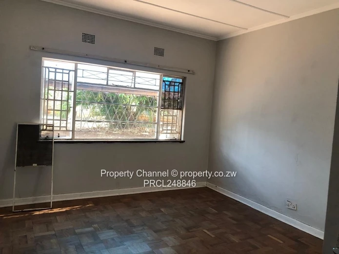 Available in Avondale West: Commercial Office Space to Share