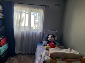 2 Bedroom Flat & Apartment