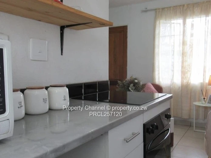 1-Bed Apartment in Secure Gated Complex in Sharonlea - Johannesburg, SA